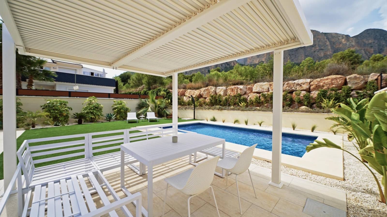 3 bedroom Villa for sale in Polop with pool - € 630,000 (Ref: 7826250)