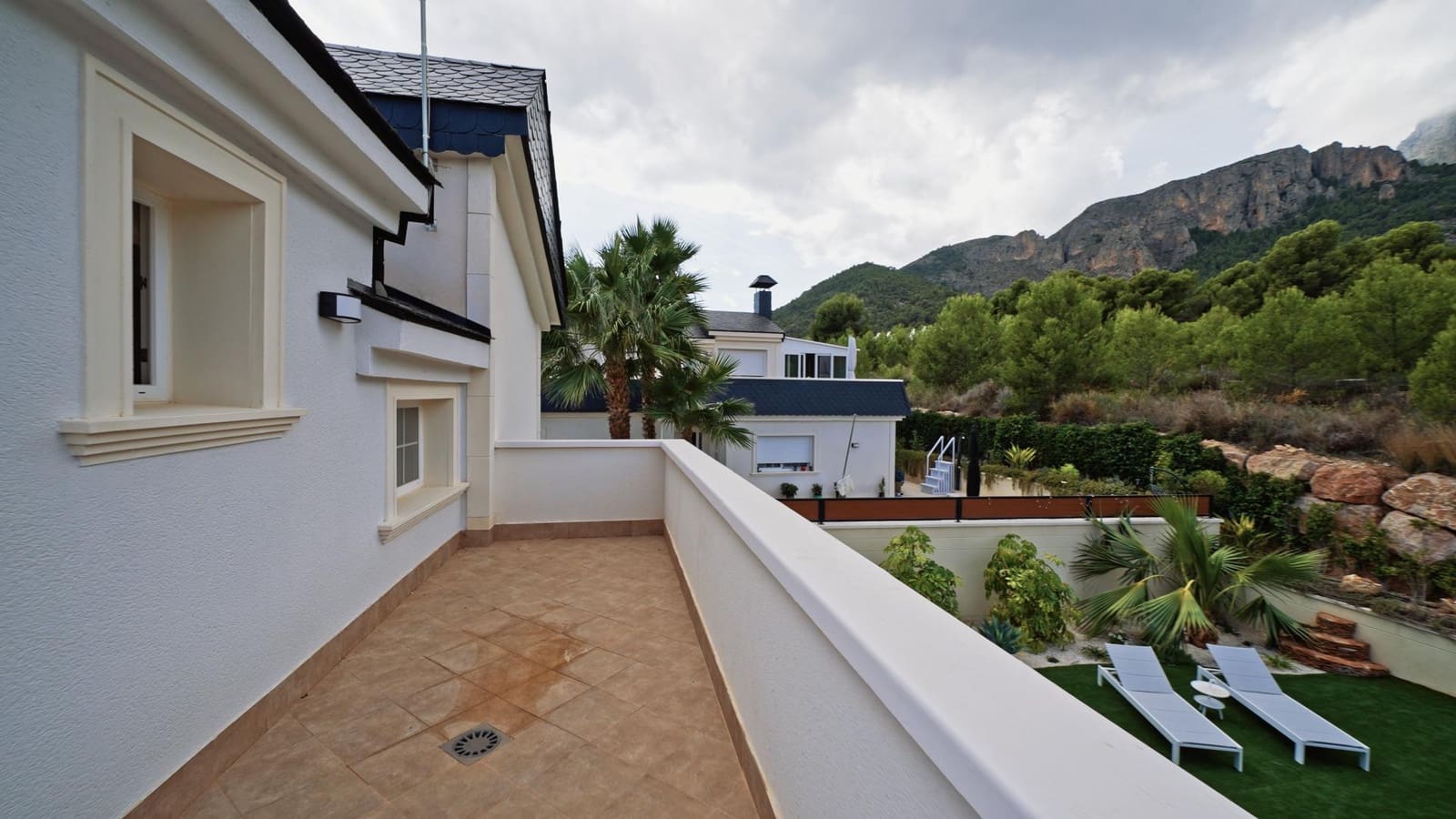 3 bedroom Villa for sale in Polop with pool - € 630,000 (Ref: 7826250)