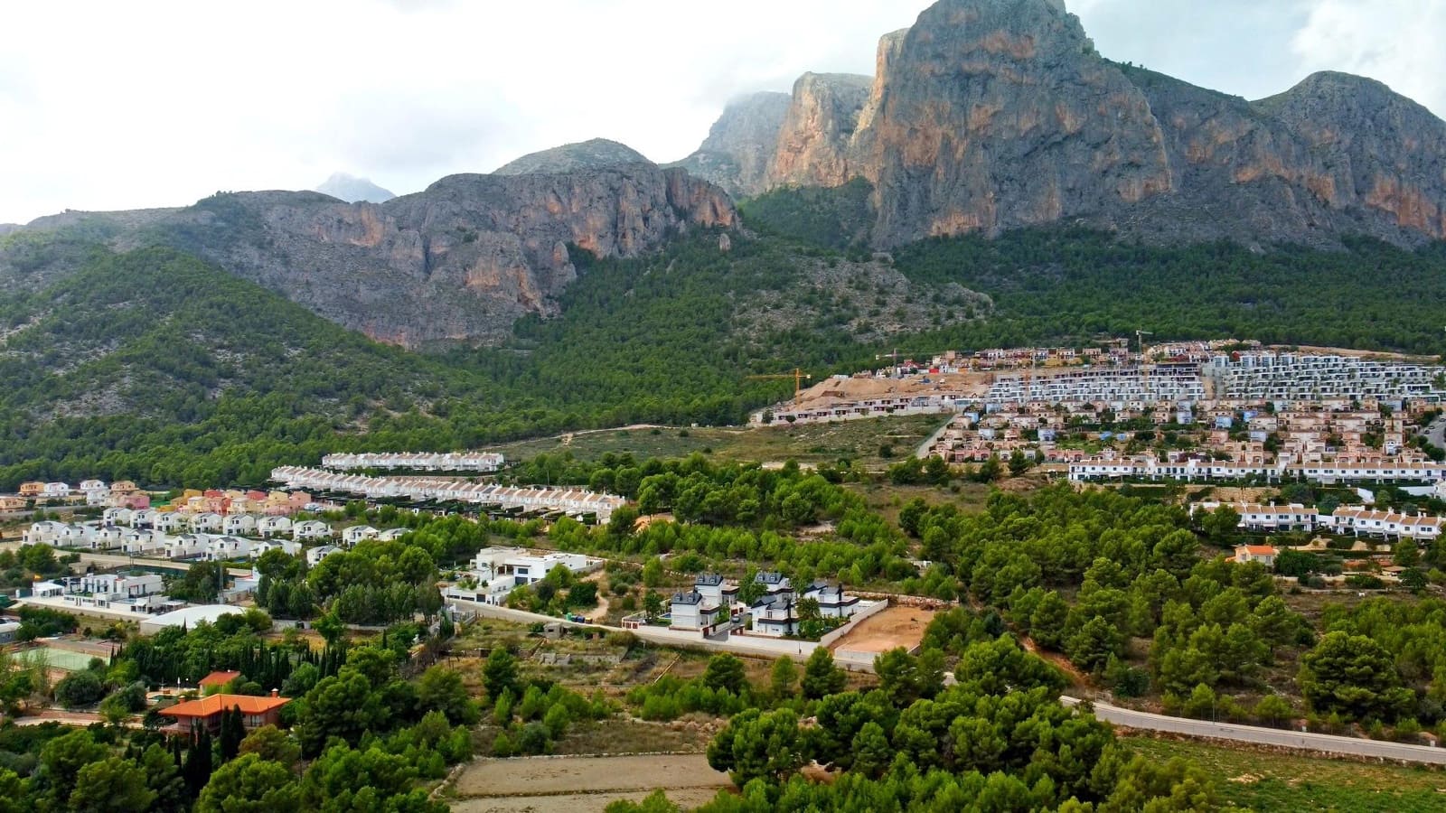 3 bedroom Villa for sale in Polop with pool - € 630,000 (Ref: 7826250)