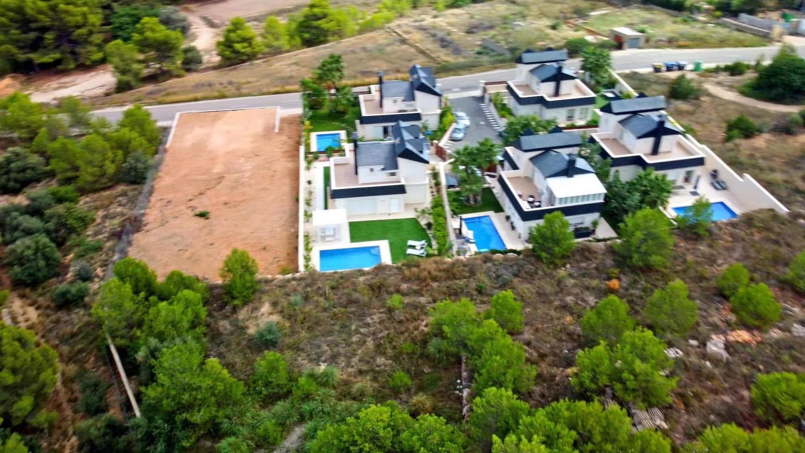 3 bedroom Villa for sale in Polop with pool - € 630,000 (Ref: 7826250)