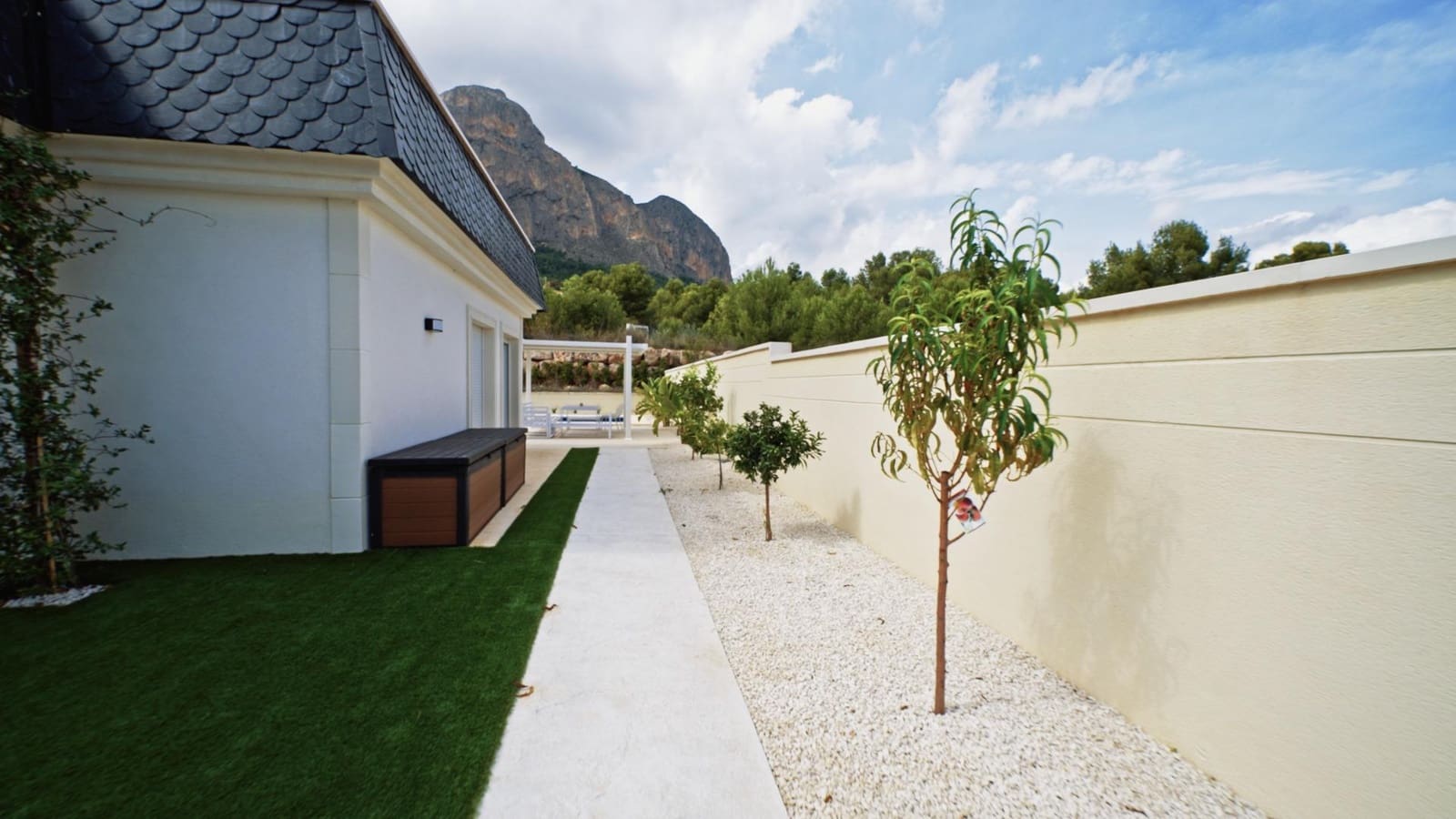 3 bedroom Villa for sale in Polop with pool - € 630,000 (Ref: 7826250)