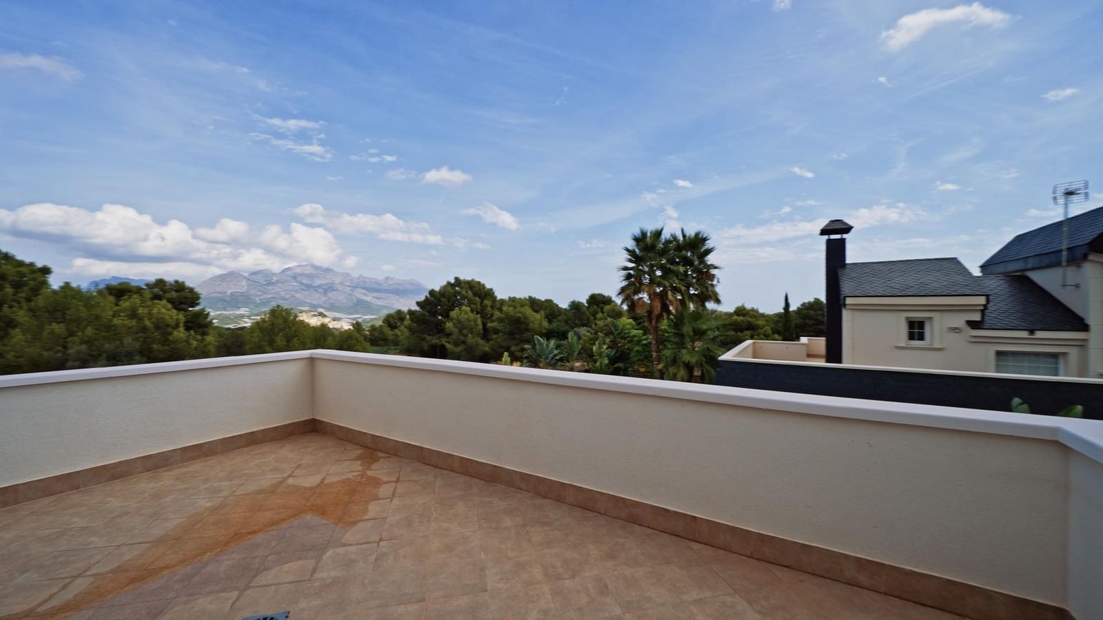 3 bedroom Villa for sale in Polop with pool - € 630,000 (Ref: 7826250)