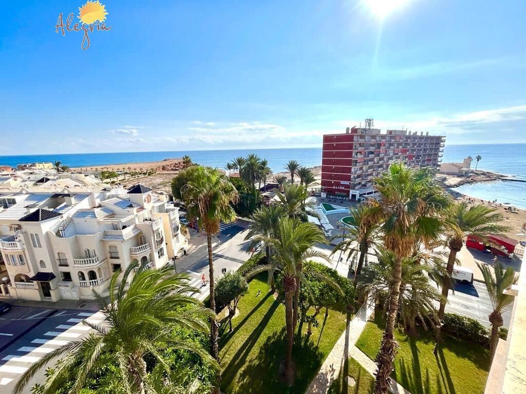2 soverom Penthouse til salgs i Torrevieja med svømmebasseng - € 465 900 (Ref: 7840034)