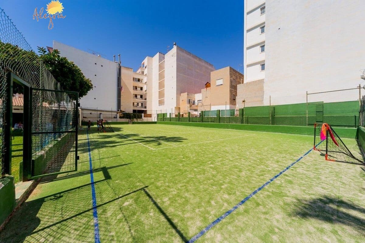 2 soverom Penthouse til salgs i Torrevieja med svømmebasseng - € 465 900 (Ref: 7840034)