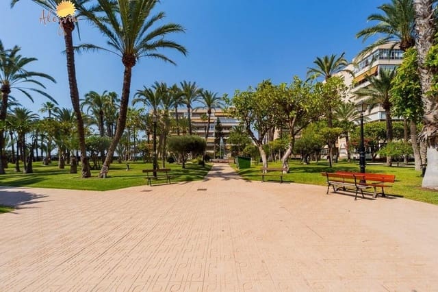 2 slaapkamer Penthouse te koop in Playa de los Locos, Torrevieja met zwembad - € 465.900 (Ref: 7840034)