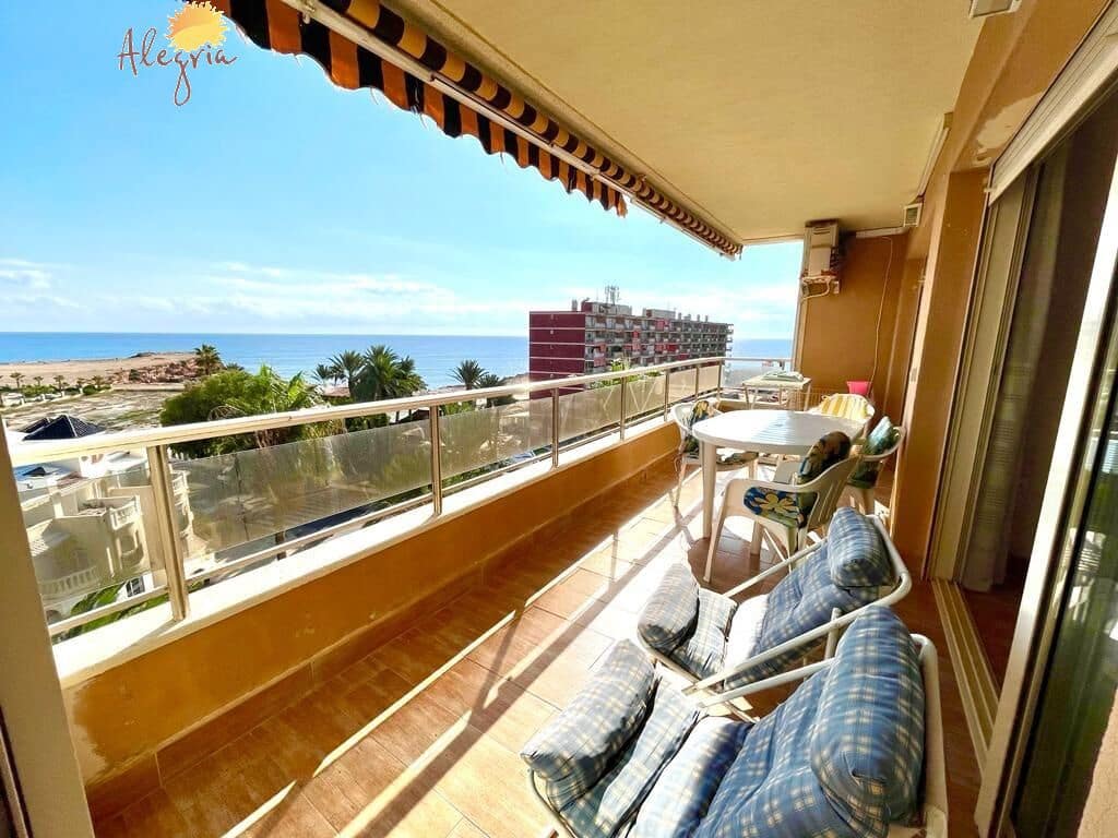 2 makuuhuone Kattohuoneisto myytävänä paikassa Torrevieja mukana uima-altaan - 465 900 € (Ref: 7840034)