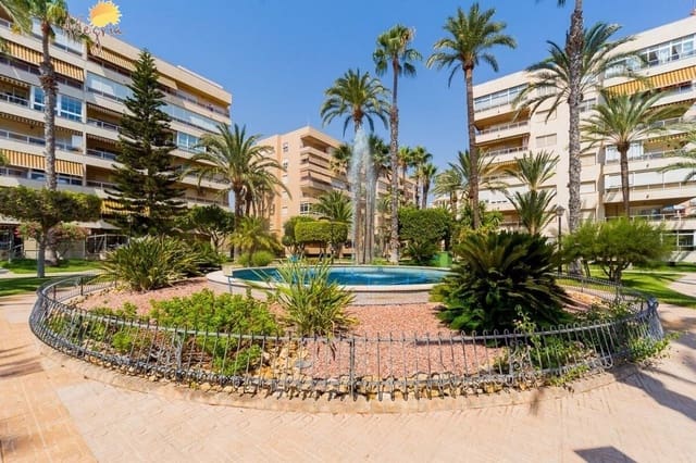 Ático de 2 habitaciones en Playa de los Locos, Torrevieja en venta con piscina - 465.900 € (Ref: 7840034)
