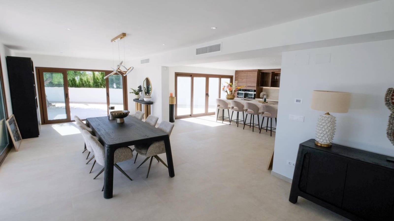 5 bedroom Villa for sale in Altea with pool garage - € 2,250,000 (Ref: 7854856)