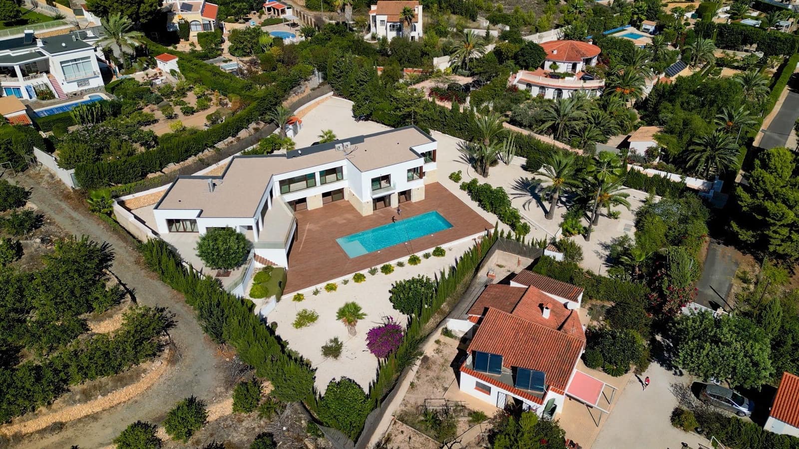 5 bedroom Villa for sale in Altea with pool garage - € 2,250,000 (Ref: 7854856)
