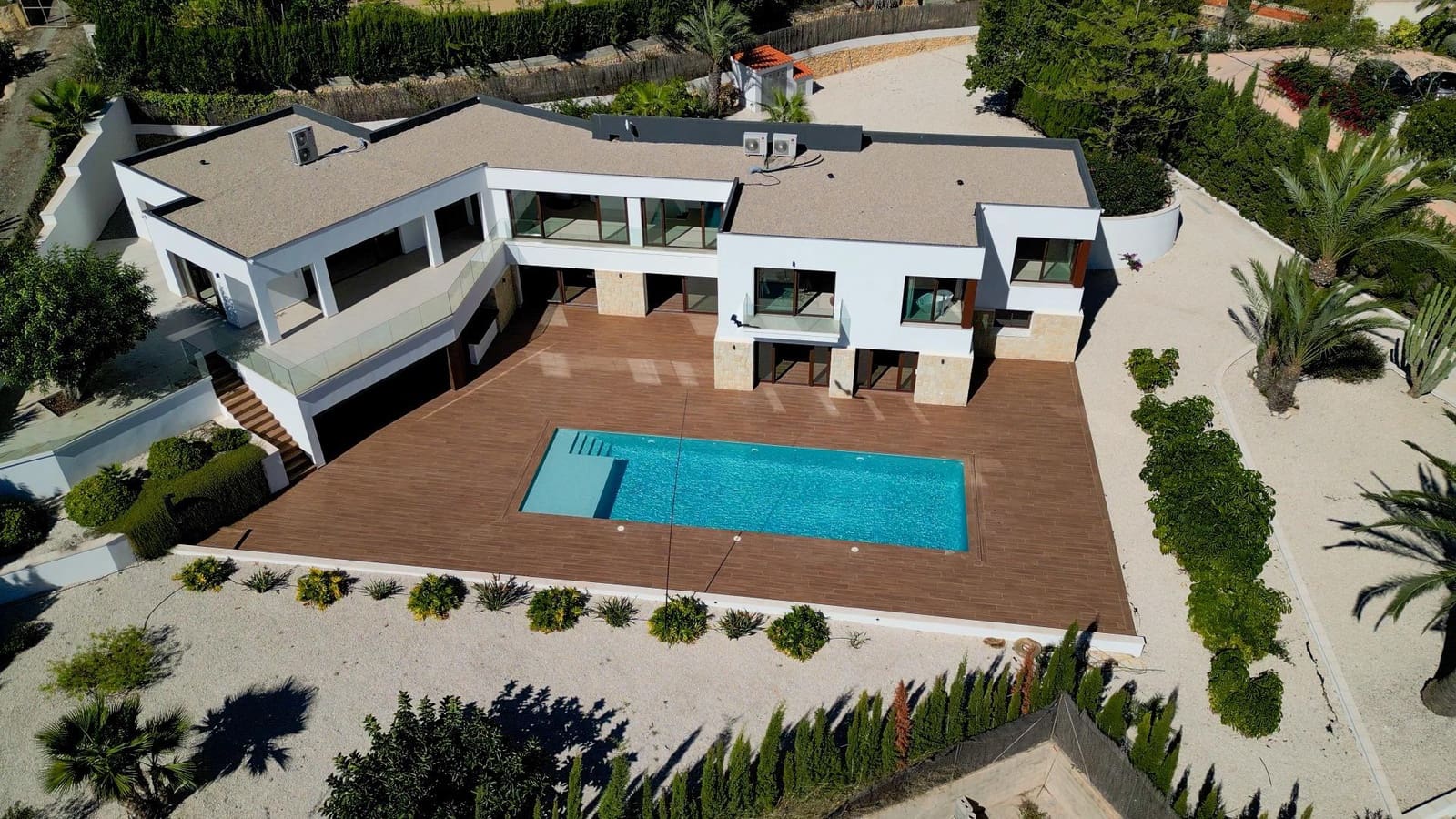 5 bedroom Villa for sale in Altea with pool garage - € 2,250,000 (Ref: 7854856)