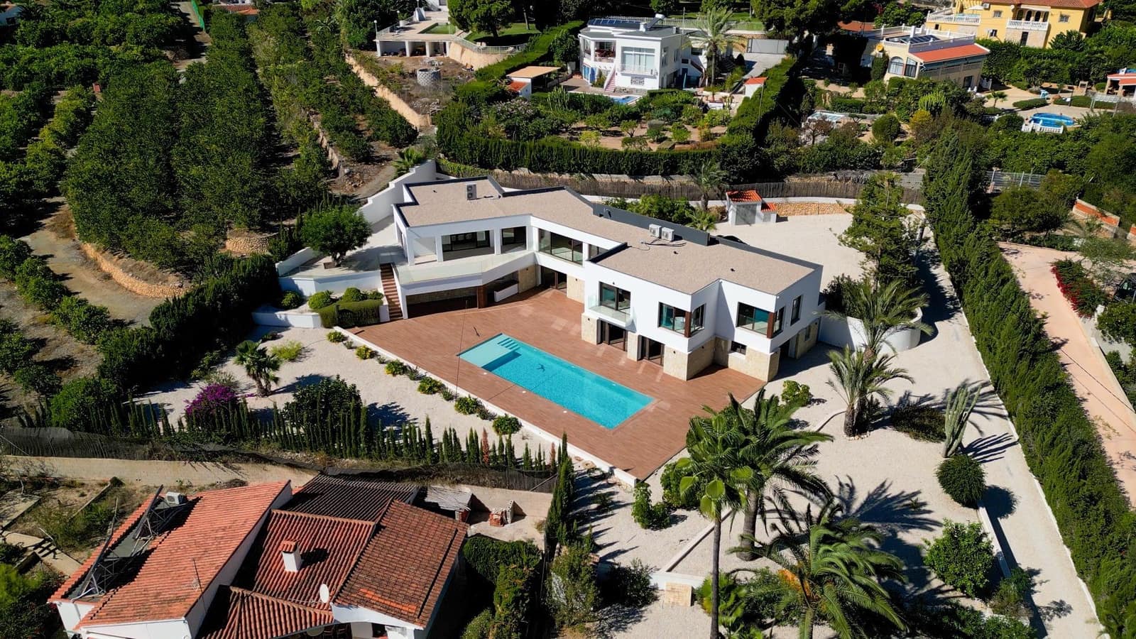 5 bedroom Villa for sale in Altea with pool garage - € 2,250,000 (Ref: 7854856)