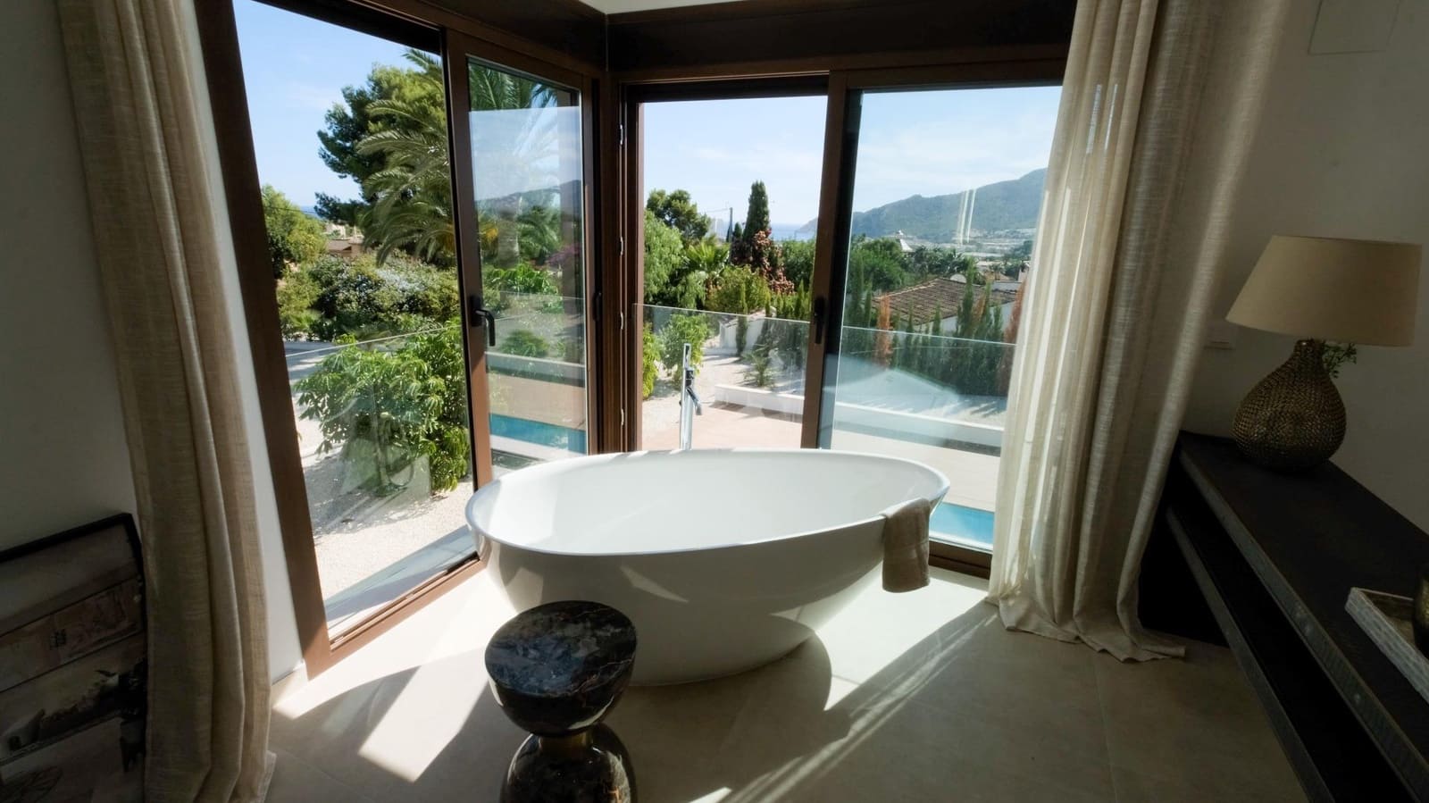 5 bedroom Villa for sale in Altea with pool garage - € 2,250,000 (Ref: 7854856)