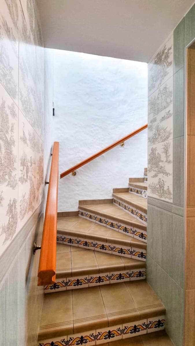 6 bedroom Villa for sale in Moraira with pool - € 1,350,000 (Ref: 7899725)