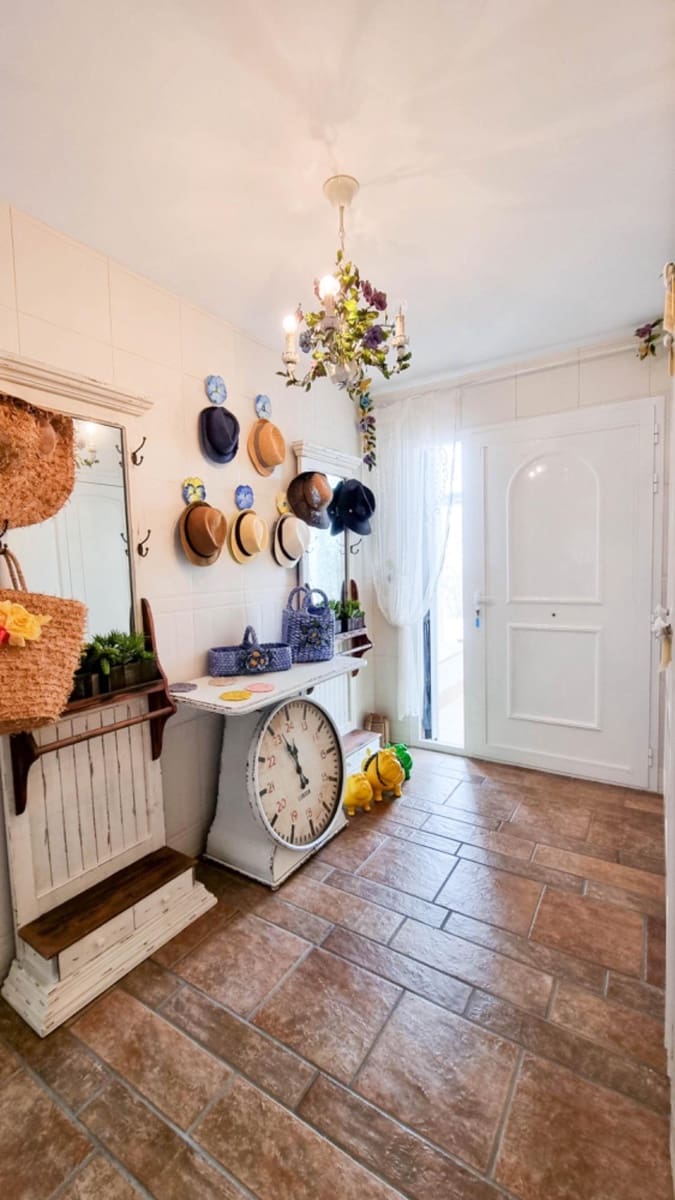 6 bedroom Villa for sale in Moraira with pool - € 1,350,000 (Ref: 7899725)