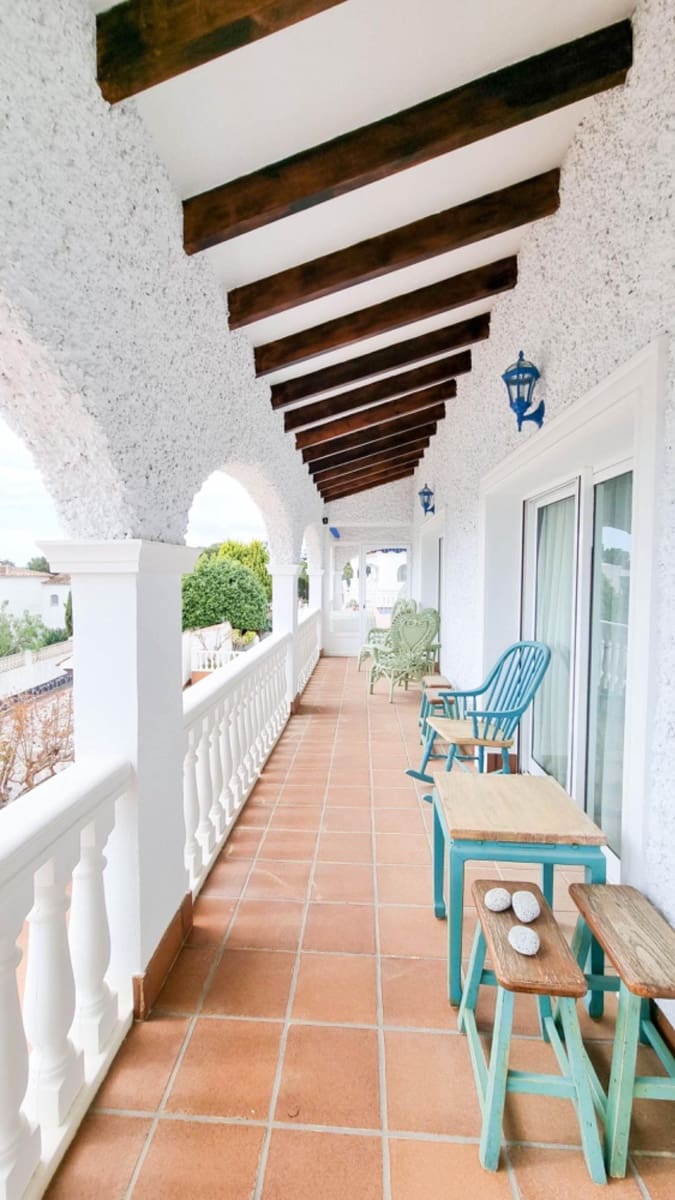 6 bedroom Villa for sale in Moraira with pool - € 1,350,000 (Ref: 7899725)