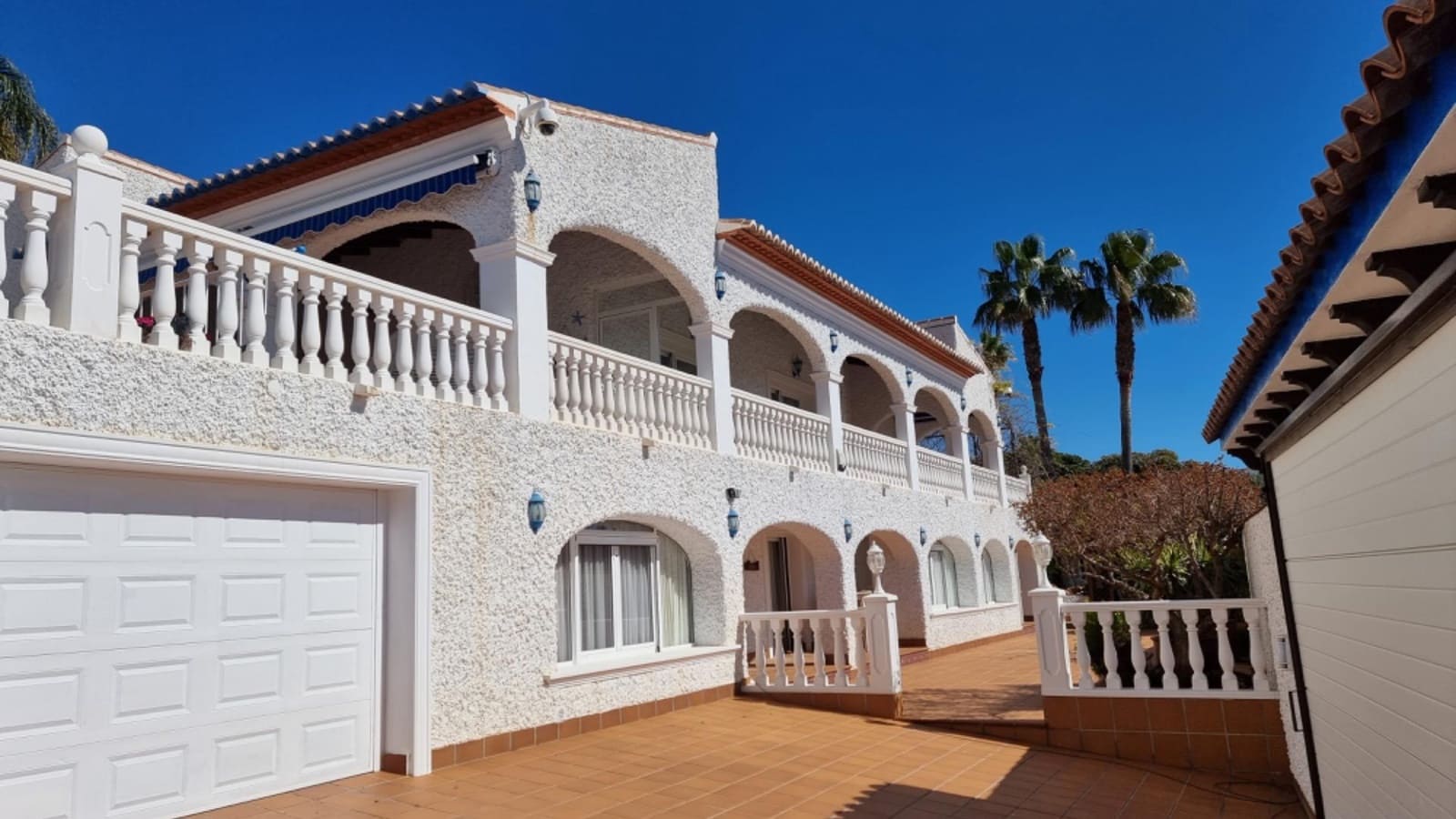 6 bedroom Villa for sale in Moraira with pool - € 1,350,000 (Ref: 7899725)