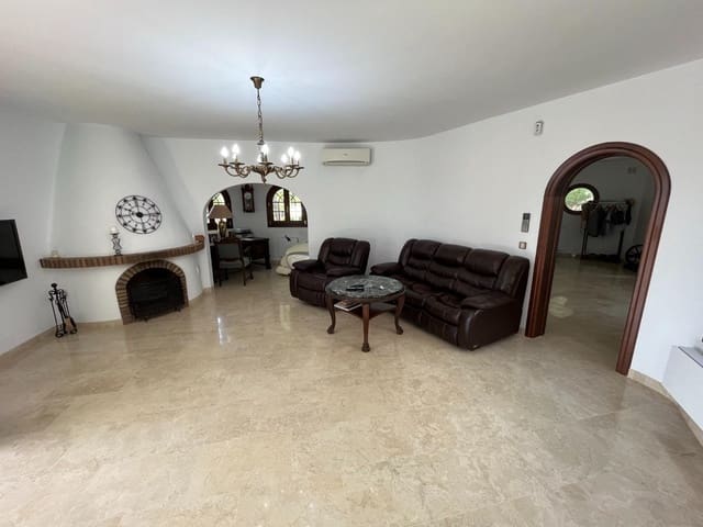 4 quarto Moradia para venda em Altea la Vella, Altea com piscina garagem - 1 350 000 € (Ref: 7911812)