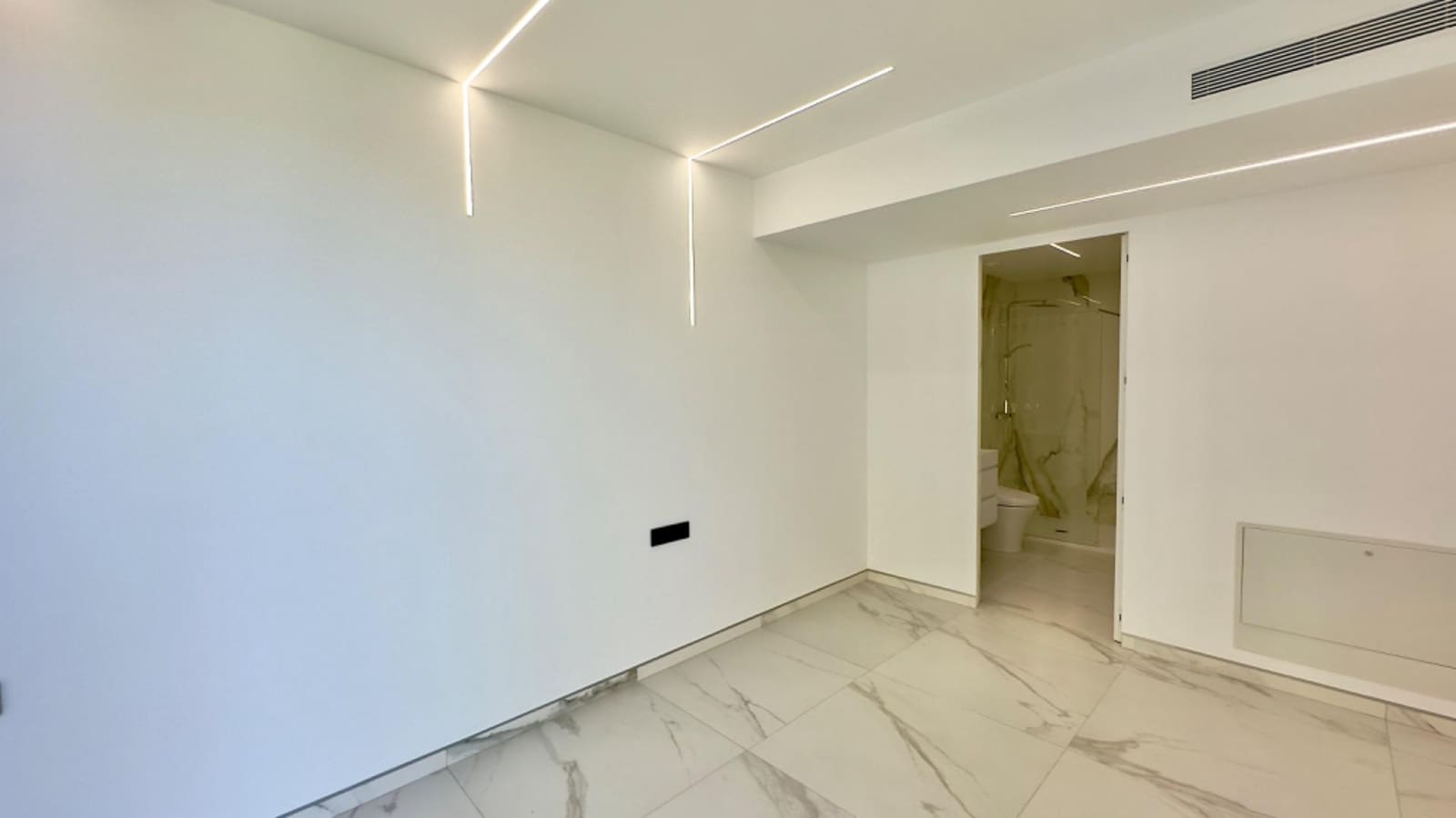 5 bedroom Villa for sale in Altea with pool - € 2,350,000 (Ref: 7918225)