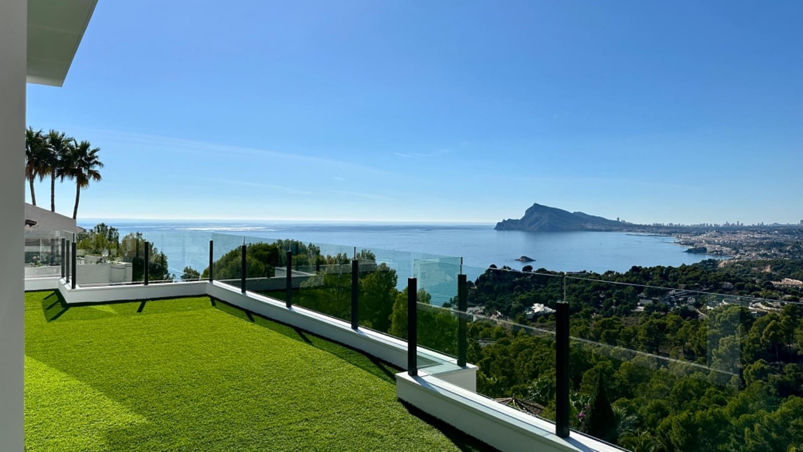 5 bedroom Villa for sale in Altea with pool - € 2,350,000 (Ref: 7918225)