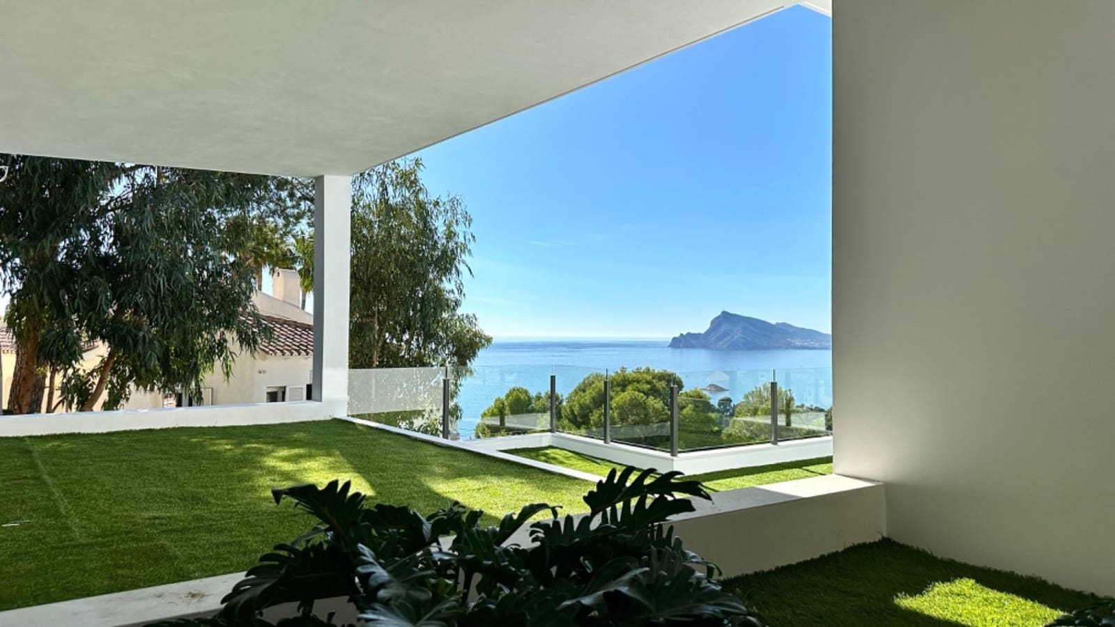 5 bedroom Villa for sale in Altea with pool - € 2,350,000 (Ref: 7918225)