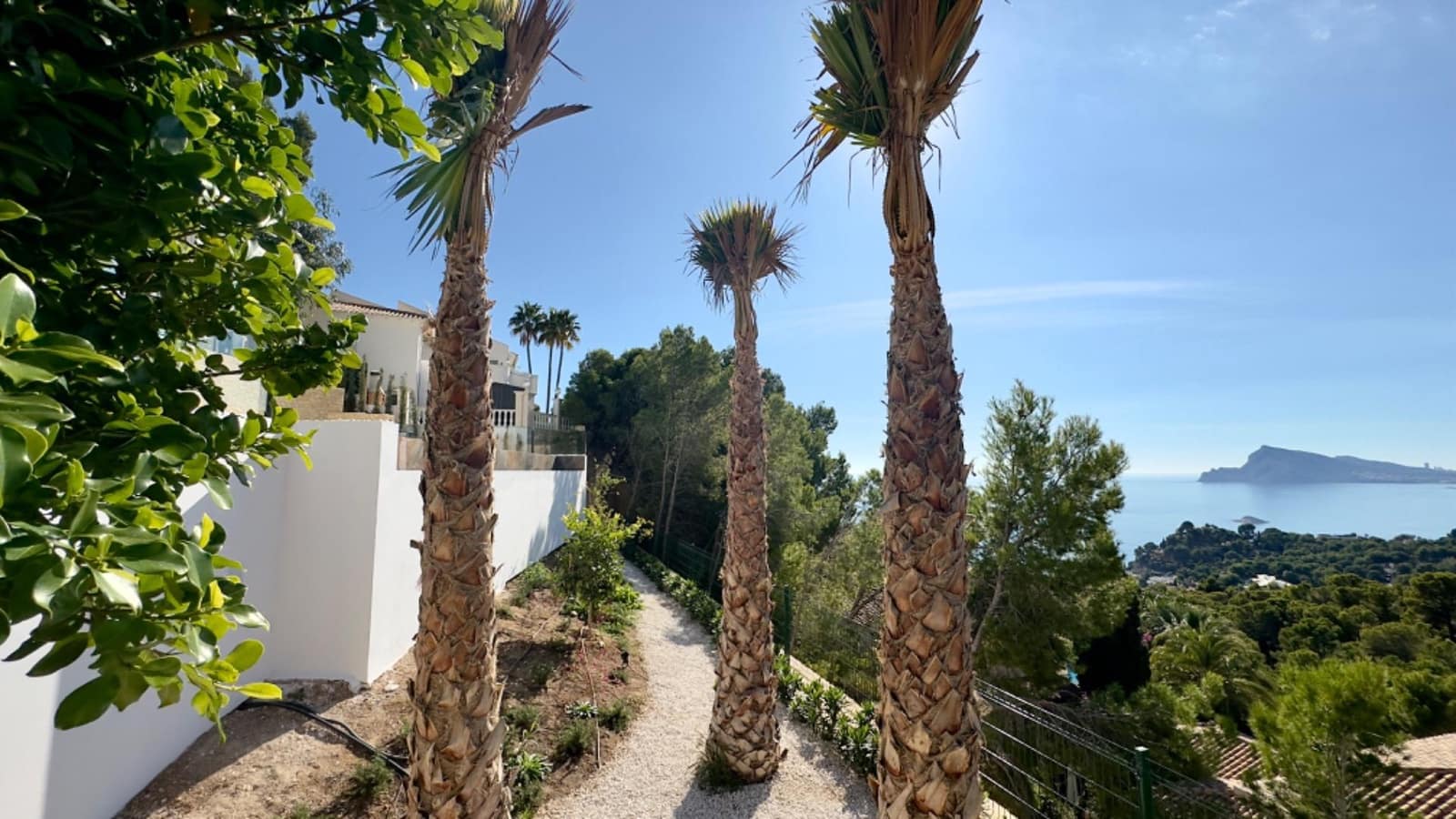 5 bedroom Villa for sale in Altea with pool - € 2,350,000 (Ref: 7918225)