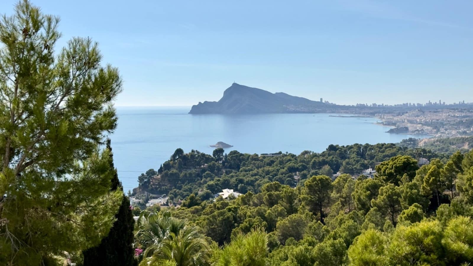 5 bedroom Villa for sale in Altea with pool - € 2,350,000 (Ref: 7918225)