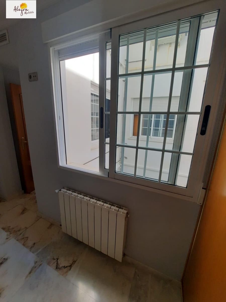 9 soveværelse Villa til salg i Cullera med garage - € 640.000 (Ref: 7986361)