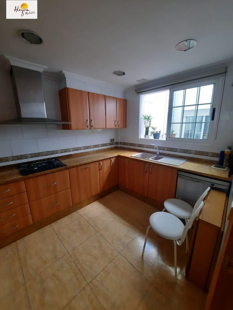 9 soveværelse Villa til salg i Cullera med garage - € 640.000 (Ref: 7986361)