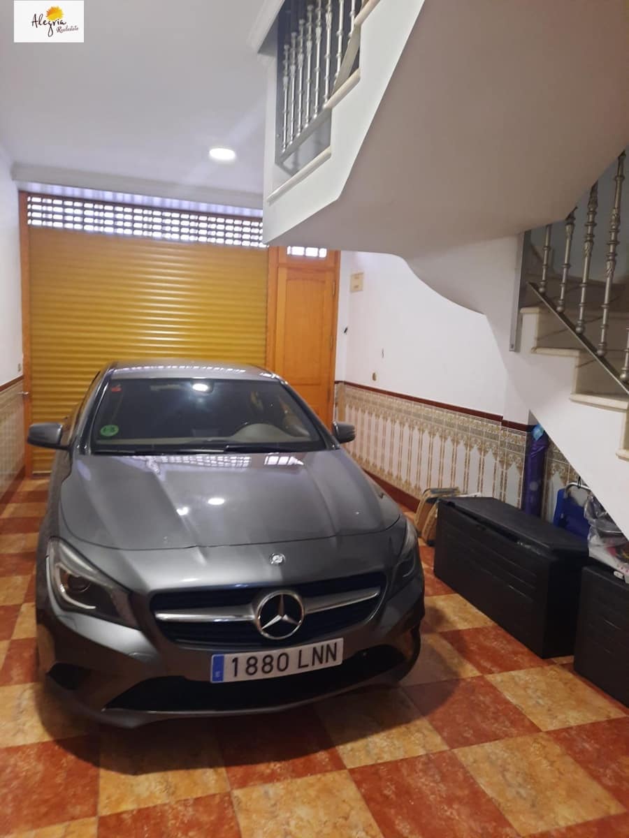 9 soveværelse Villa til salg i Cullera med garage - € 640.000 (Ref: 7986361)