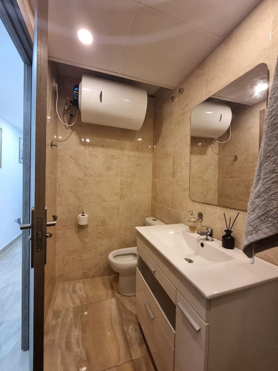 4 soverom Leilighet til salgs i Torrevieja - € 200 000 (Ref: 8035193)