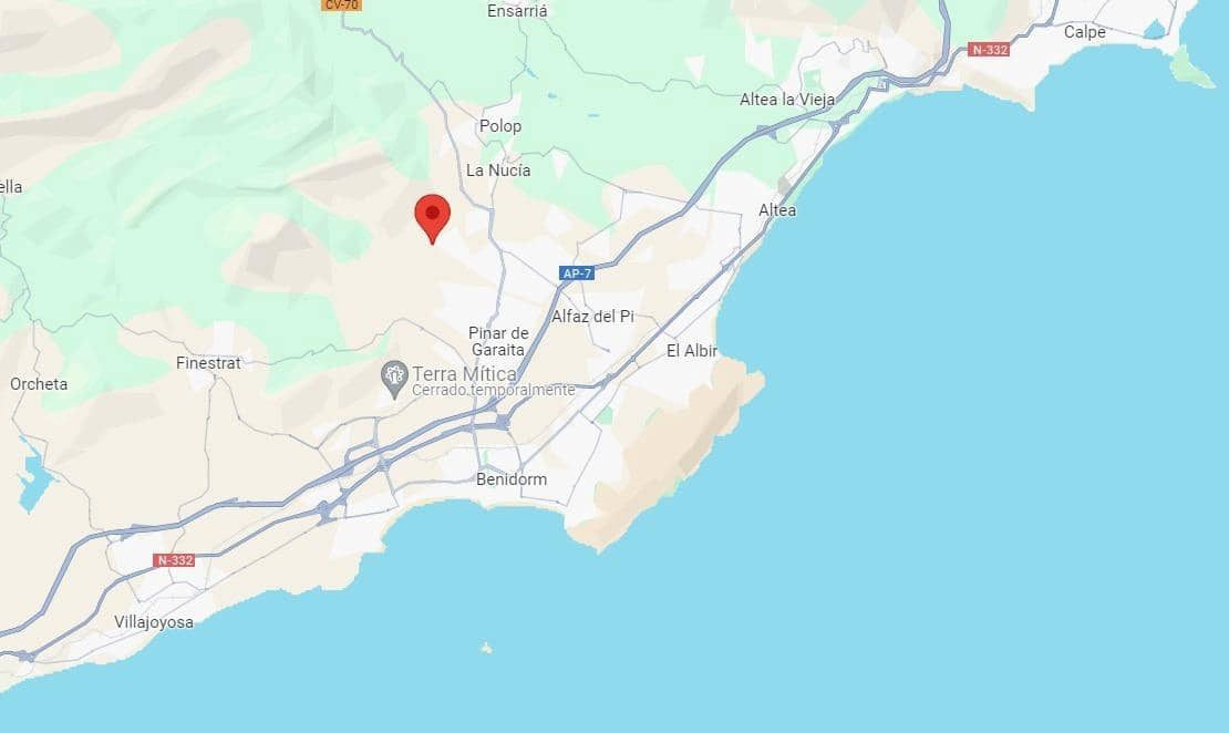 3 bedroom Villa for sale in Polop with pool - € 482,000 (Ref: 8052674)