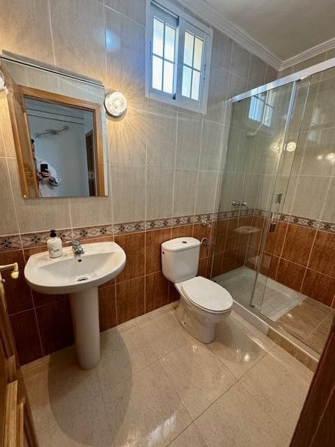 4 sypialnia Willa na sprzedaż w Orihuela Costa z basenem garażem - 390 000 € (Ref: 8062446)