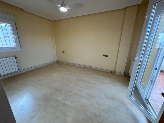 4 sypialnia Willa na sprzedaż w Orihuela Costa z basenem garażem - 390 000 € (Ref: 8062446)