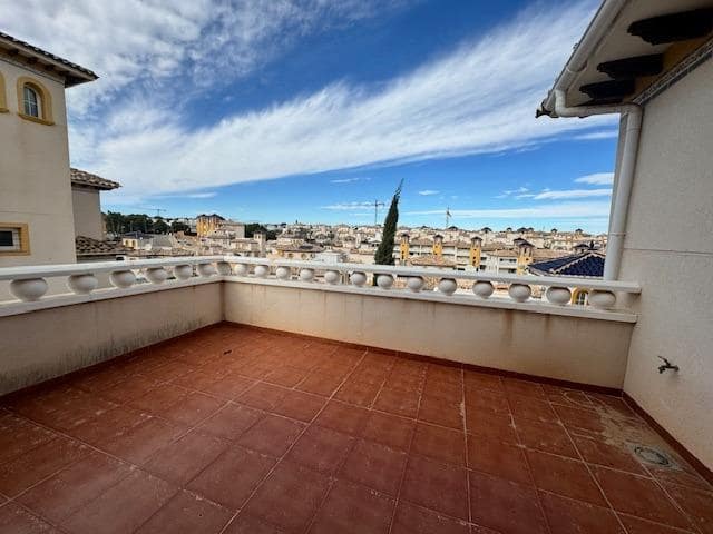 4 sypialnia Willa na sprzedaż w Orihuela Costa z basenem garażem - 390 000 € (Ref: 8062446)