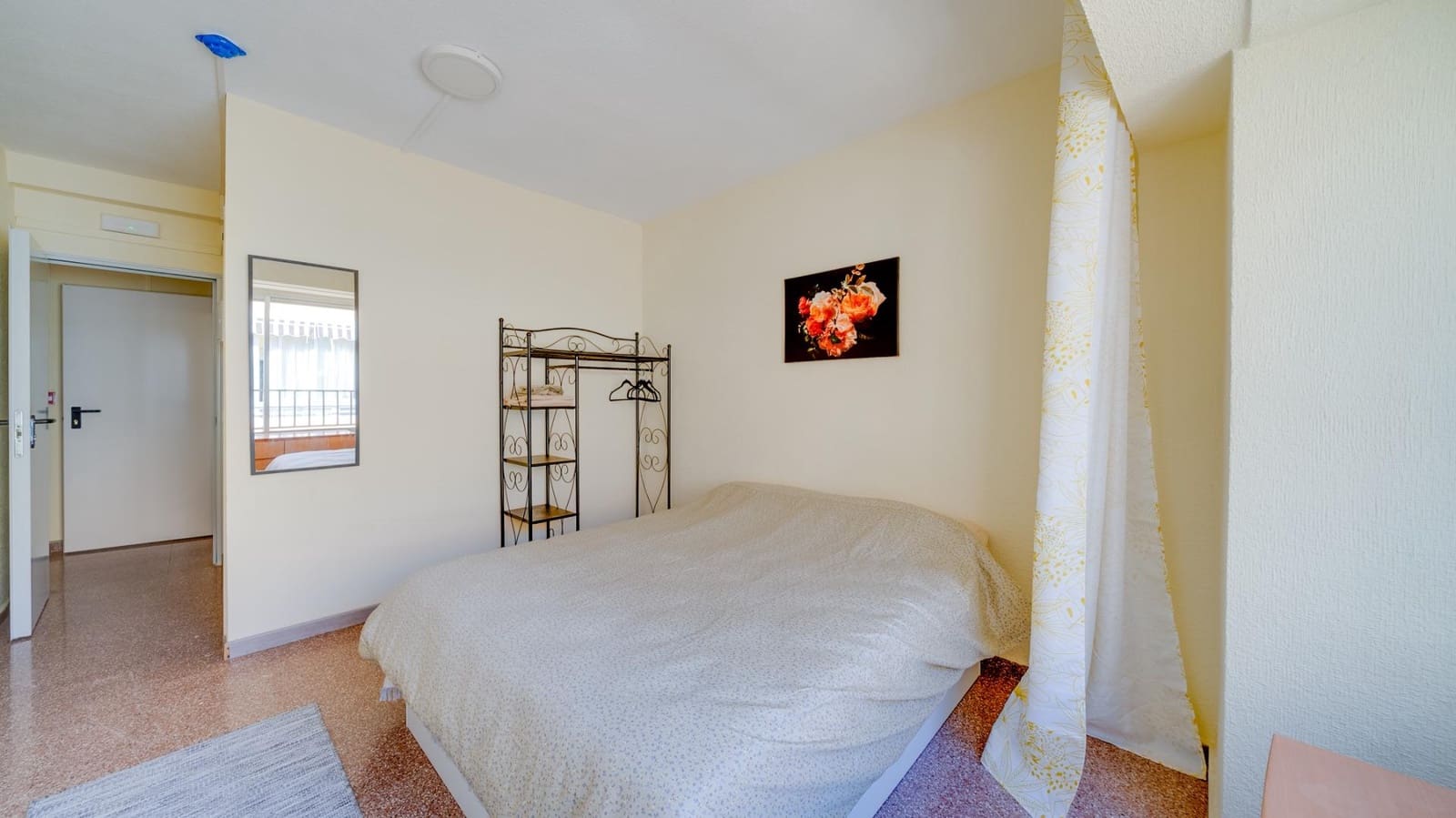 16 slaapkamer Hotel te koop in Alicante stad - € 1.200.000 (Ref: 8078275)