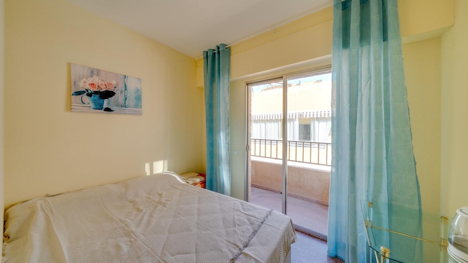 16 slaapkamer Hotel te koop in Alicante stad - € 1.200.000 (Ref: 8078275)