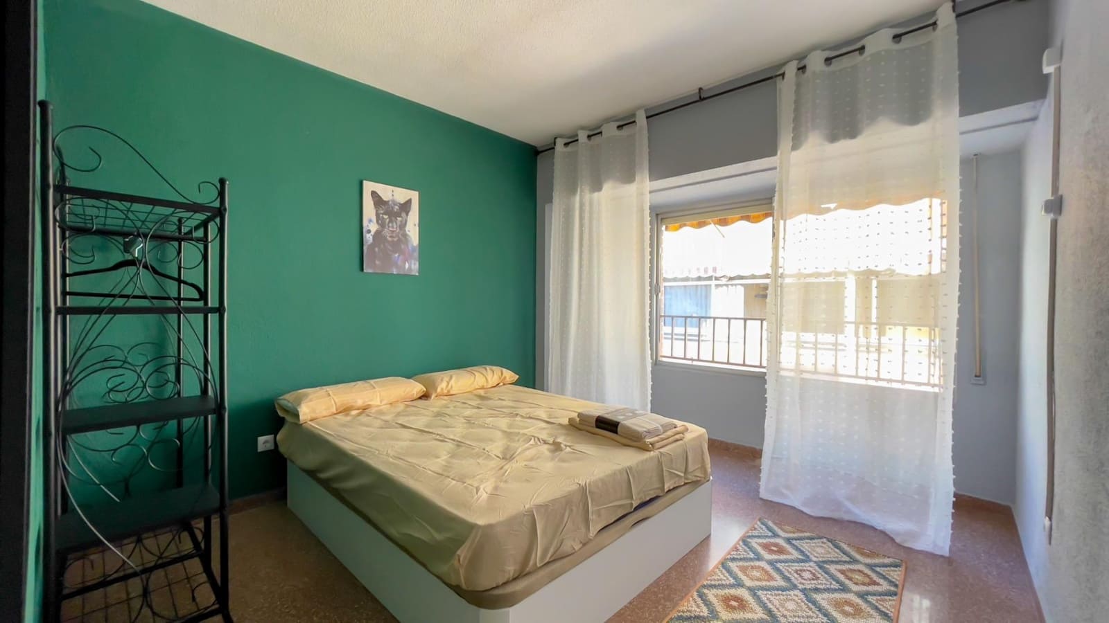 16 slaapkamer Hotel te koop in Alicante stad - € 1.200.000 (Ref: 8078275)