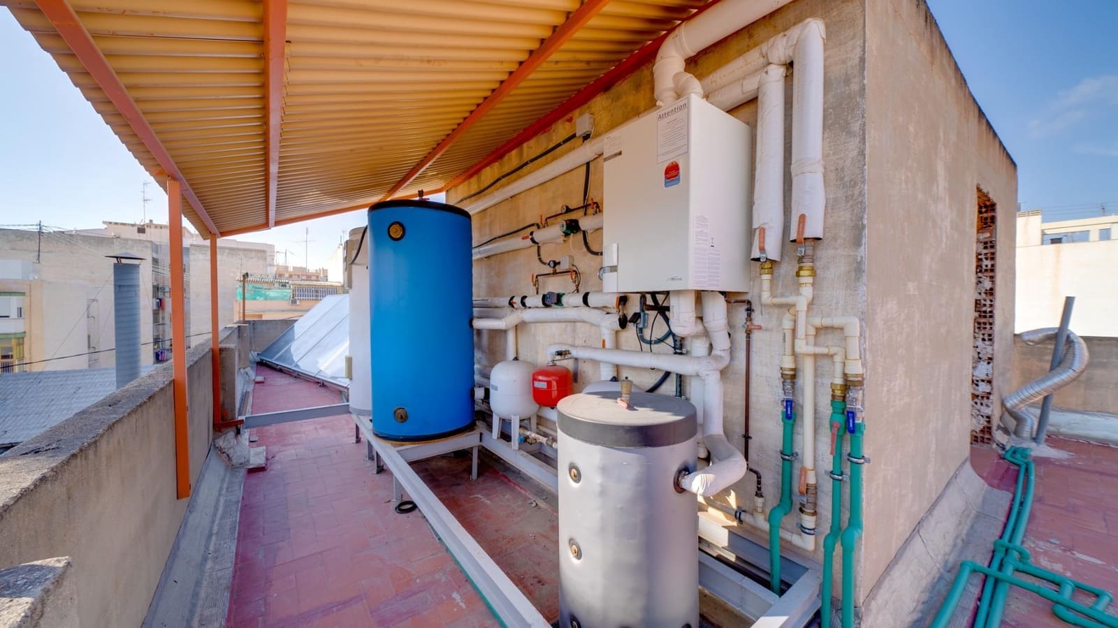 16 slaapkamer Hotel te koop in Alicante stad - € 1.200.000 (Ref: 8078275)