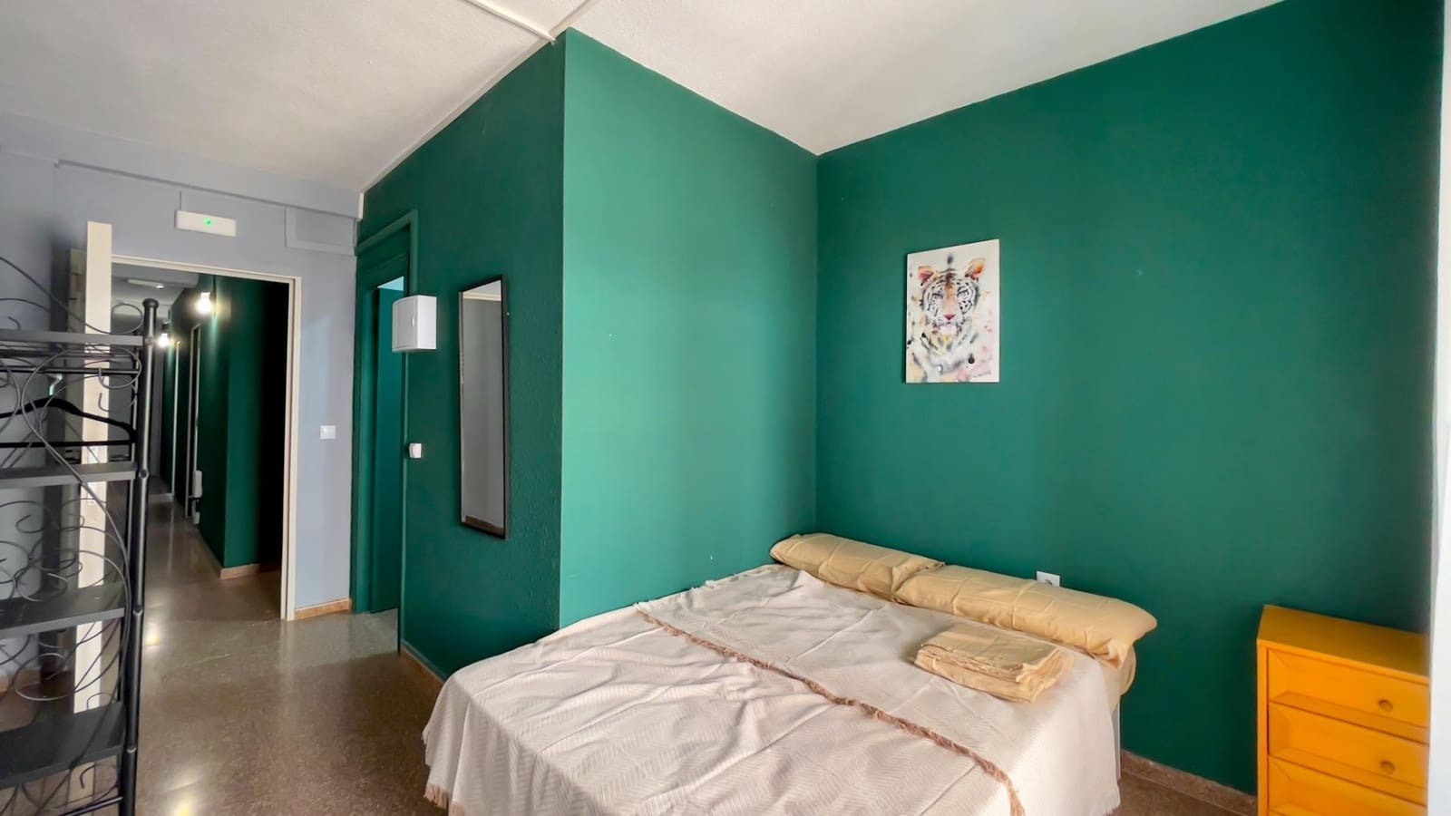 16 slaapkamer Hotel te koop in Alicante stad - € 1.200.000 (Ref: 8078275)