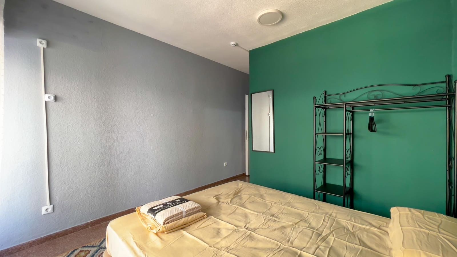 16 slaapkamer Hotel te koop in Alicante stad - € 1.200.000 (Ref: 8078275)