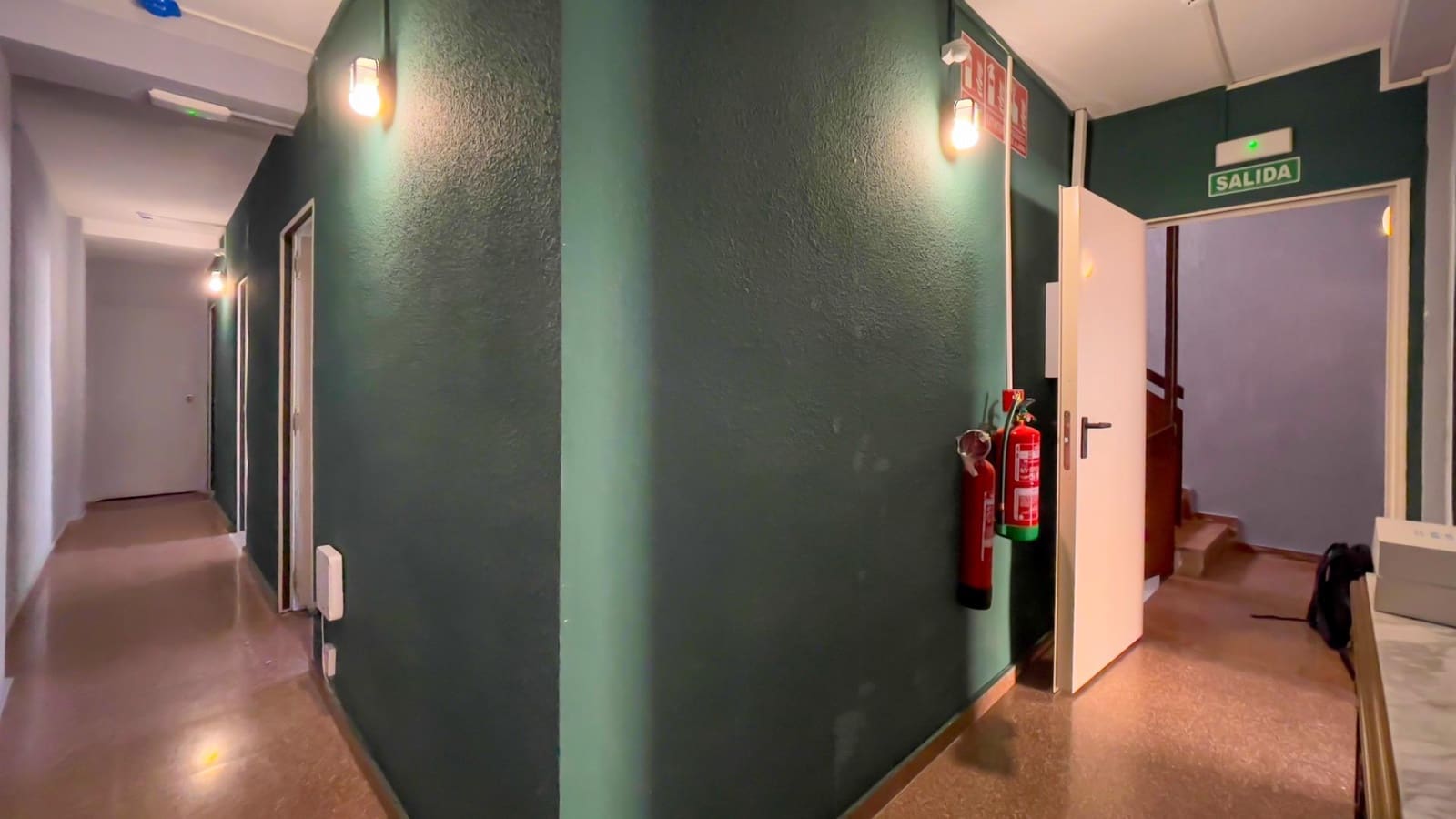 16 slaapkamer Hotel te koop in Alicante stad - € 1.200.000 (Ref: 8078275)