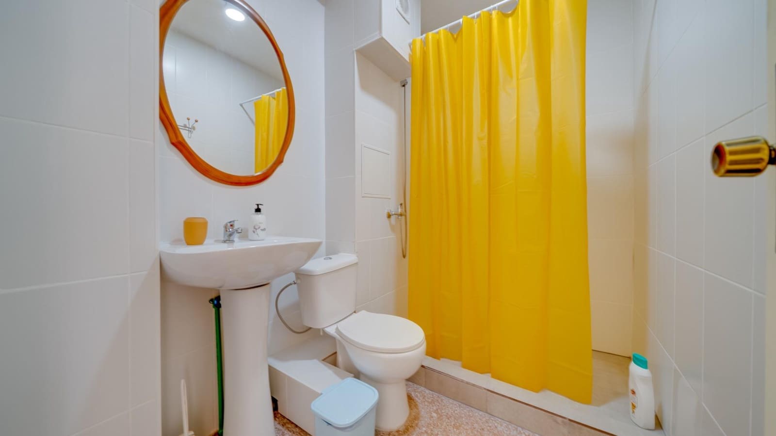 16 slaapkamer Hotel te koop in Alicante stad - € 1.200.000 (Ref: 8078275)