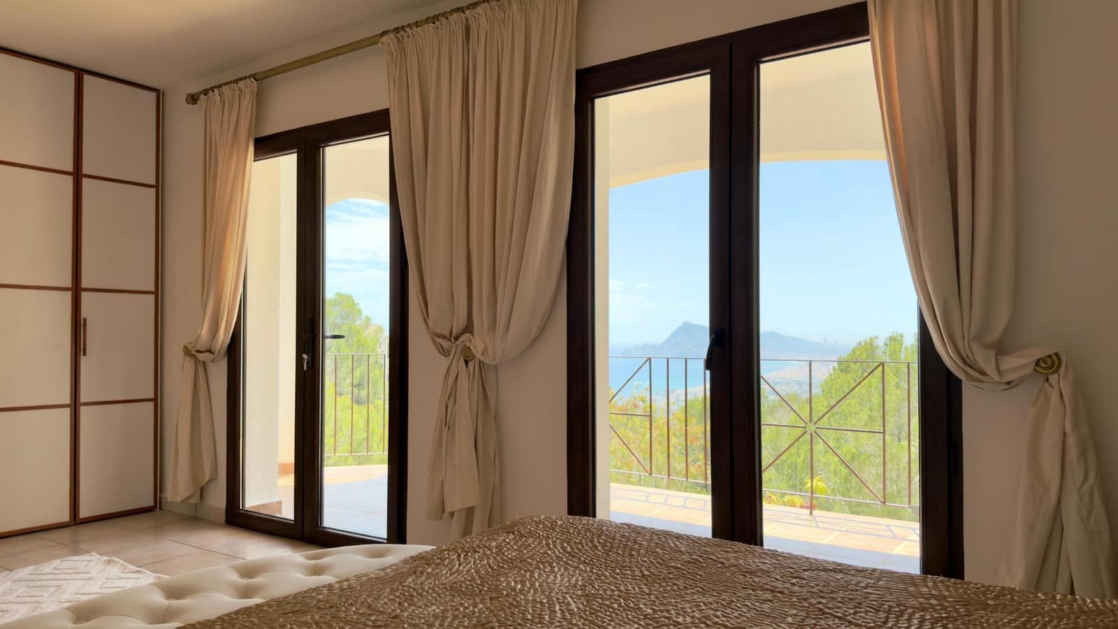 5 chambre Villa/Maison à vendre à Altea avec piscine - 1 900 000 € (Ref: 8096376)