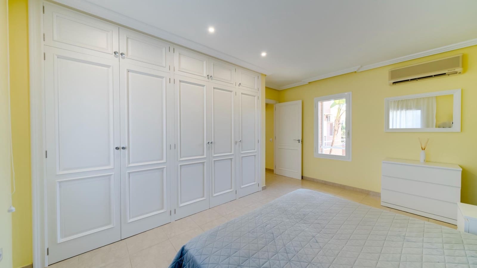 7 bedroom Villa for sale in Benidorm with pool - € 1,595,000 (Ref: 8097191)