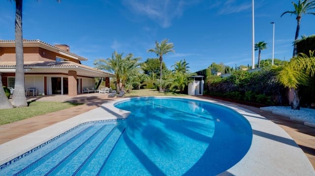 7 soveværelse Villa til salg i Benidorm med swimmingpool - € 1.595.000 (Ref: 8097191)