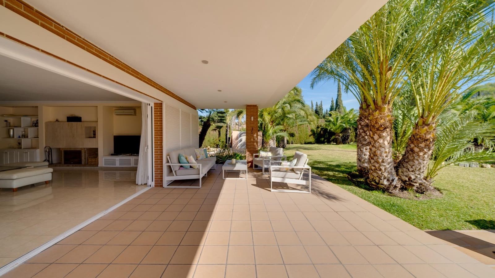 7 bedroom Villa for sale in Benidorm with pool - € 1,595,000 (Ref: 8097191)