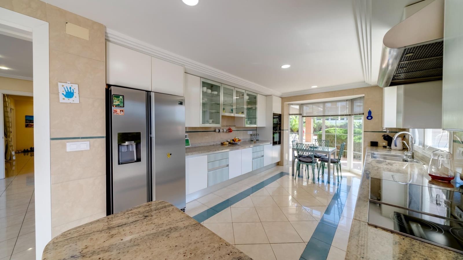 7 bedroom Villa for sale in Benidorm with pool - € 1,595,000 (Ref: 8097191)