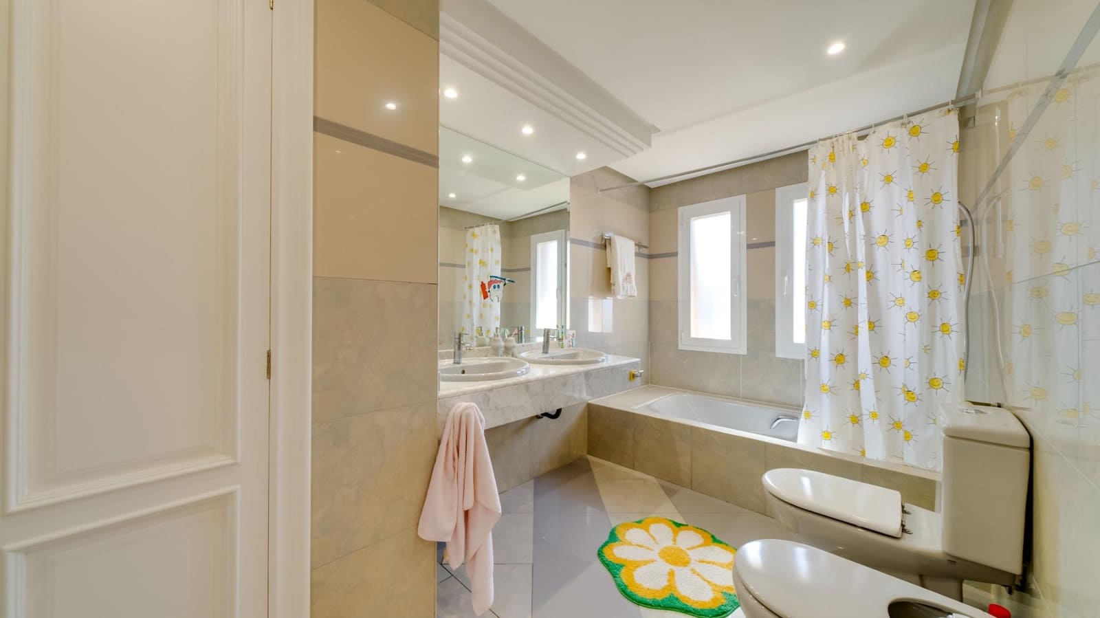 7 bedroom Villa for sale in Benidorm with pool - € 1,595,000 (Ref: 8097191)