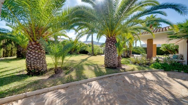 7 soveværelse Villa til salg i Benidorm med swimmingpool - € 1.595.000 (Ref: 8097191)