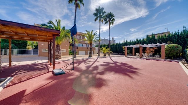 7 soveværelse Villa til salg i Benidorm med swimmingpool - € 1.595.000 (Ref: 8097191)